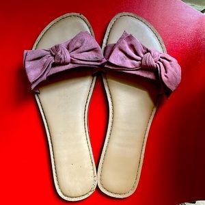 Size 9 pretty pink now sandals